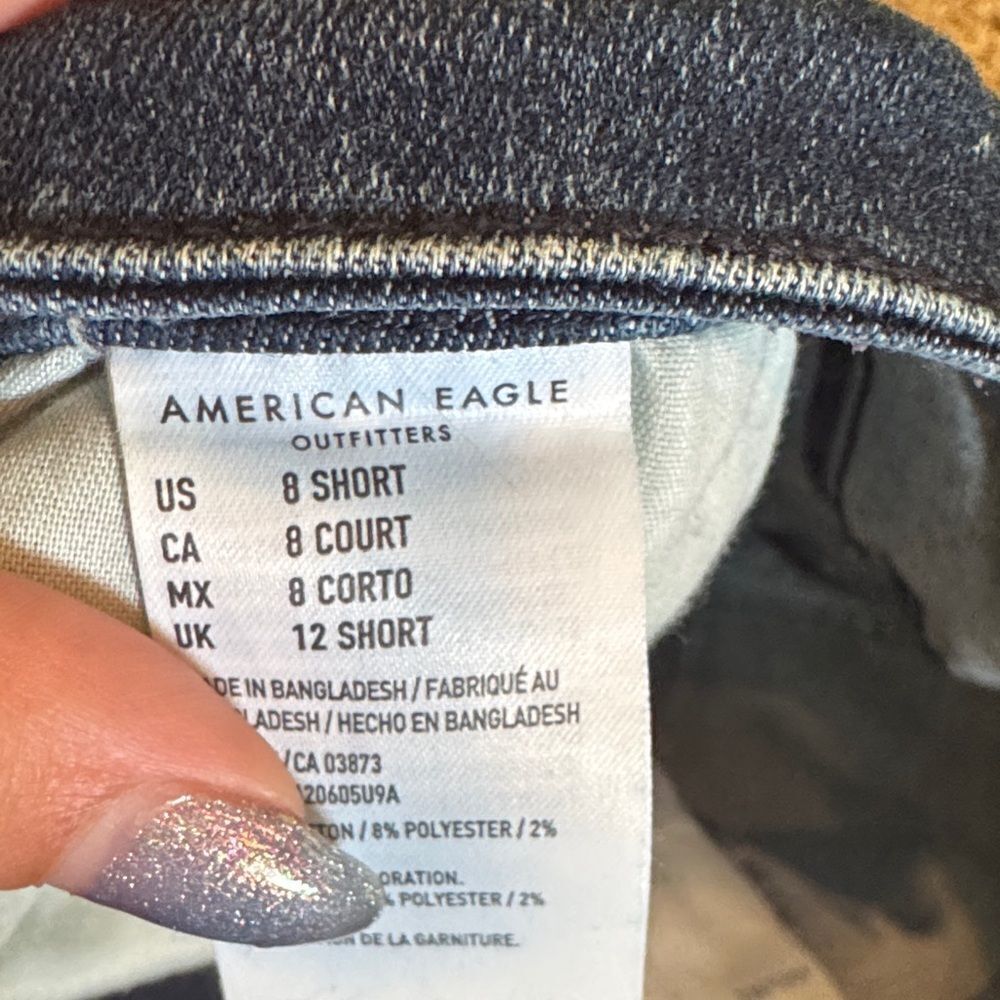 American Eagle Distressed Dark Blue Jeans - Picture 4 of 4